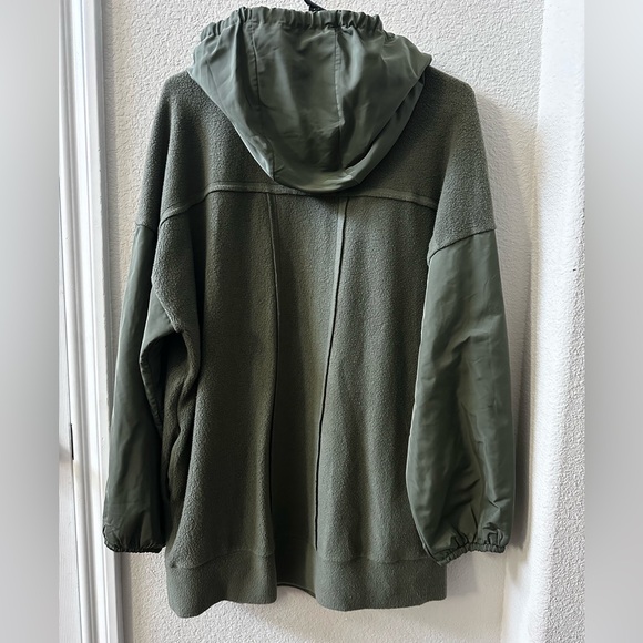 ALO Yoga Mixed Media Pullover Fleece size Small - Picture 4 of 8